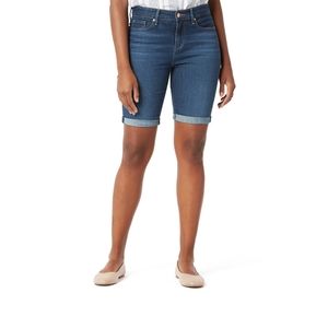 🌞 NWT Levi's Bermuda Jean Shorts